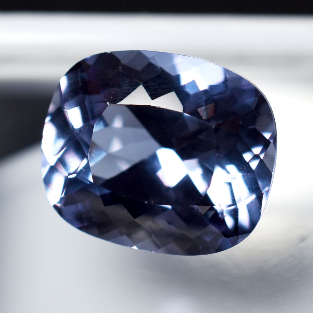 Precious Natural Color Change Alexandrite Cushion Cut 8.95 Ct CERTIFIED Gemstone