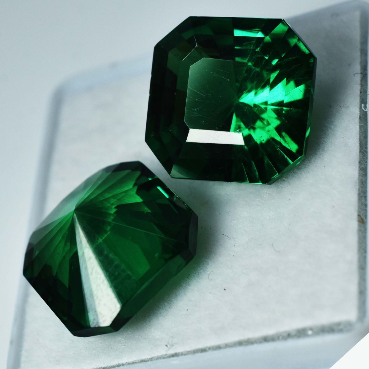 Natural Garnet Square Cut Green 16.00 Ct CERTIFIED Loose Gemstone Perfect Pair