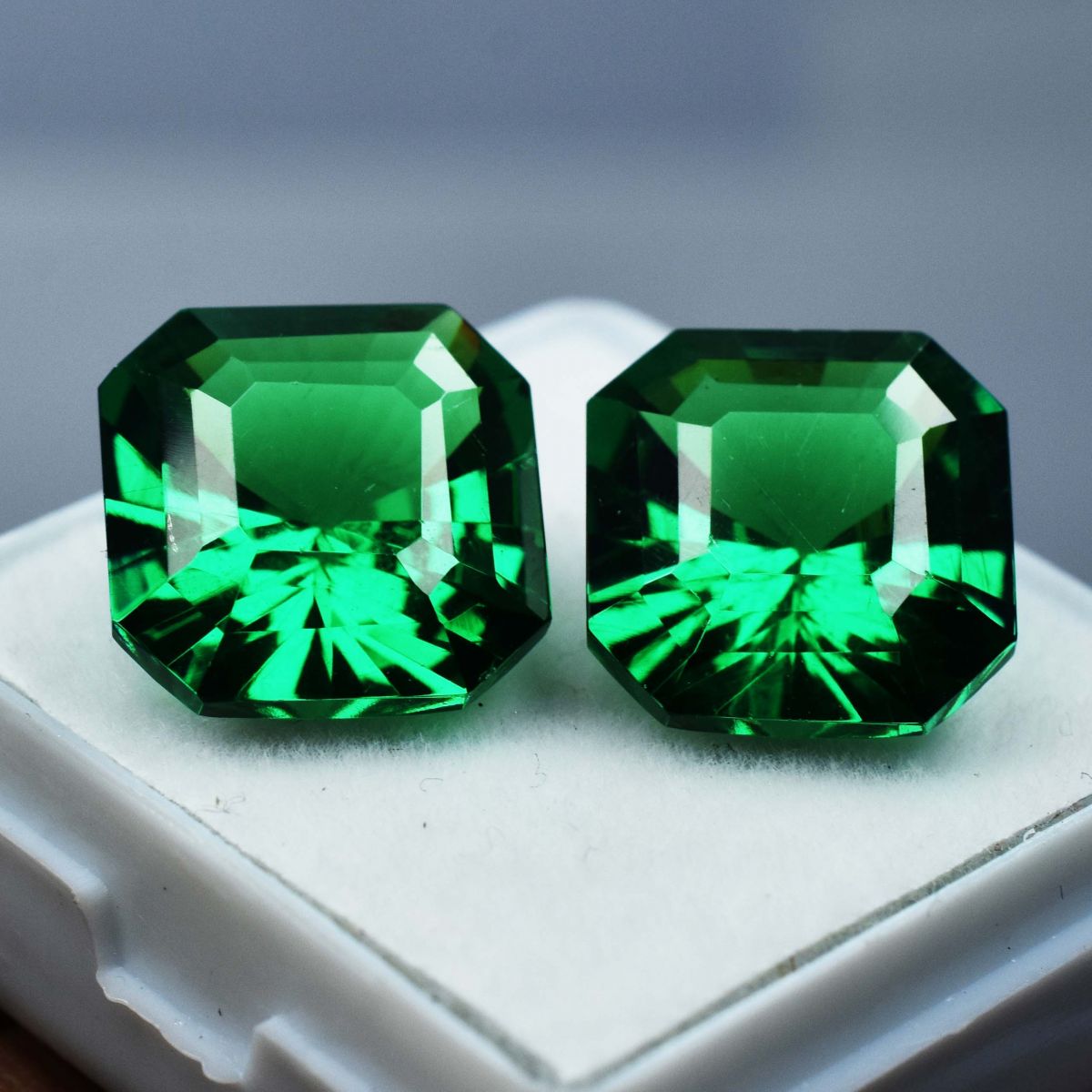 Natural Garnet Square Cut Green 16.00 Ct CERTIFIED Loose Gemstone Perfect Pair