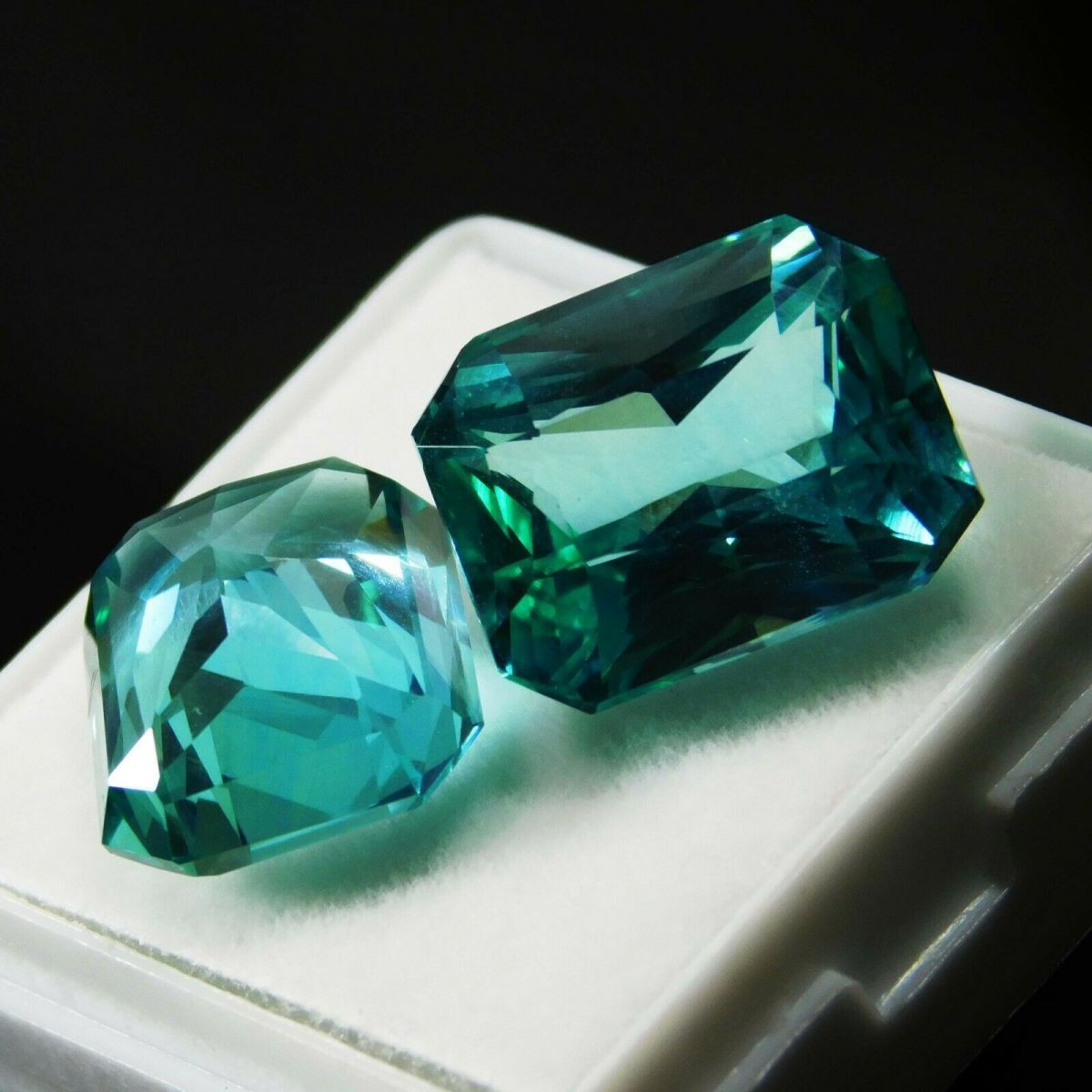 20 Ct NATURAL Montana Sapphire CERTIFIED Green Loose Gemstone Emerald Shape Pair