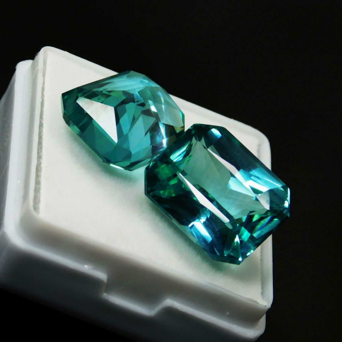 20 Ct NATURAL Montana Sapphire CERTIFIED Green Loose Gemstone Emerald Shape Pair