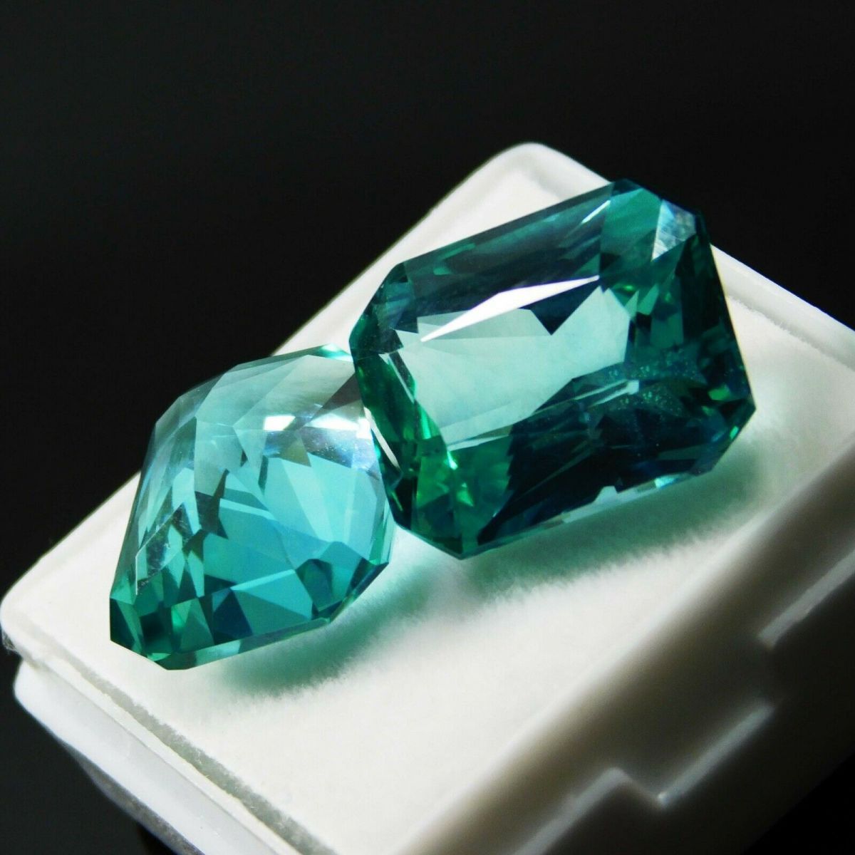 20 Ct NATURAL Montana Sapphire CERTIFIED Green Loose Gemstone Emerald Shape Pair