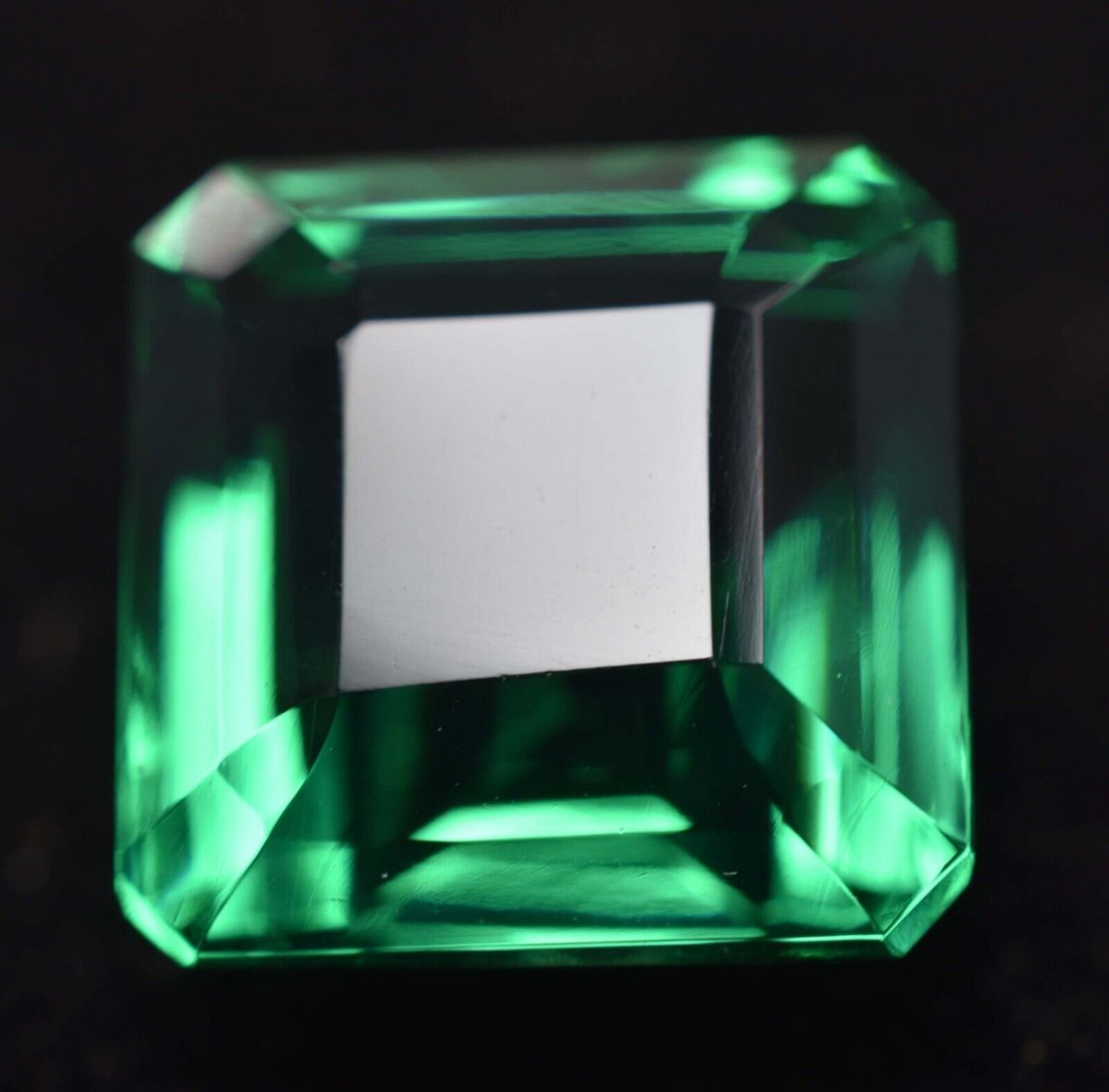 Glorious Green Square Cut 23.70 Ct Lab-Created Emerald CERTIFIED Loose Gemstone