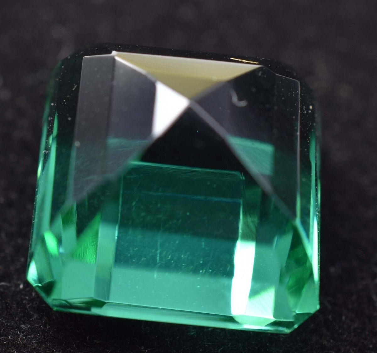 Glorious Green Square Cut 23.70 Ct Lab-Created Emerald CERTIFIED Loose Gemstone