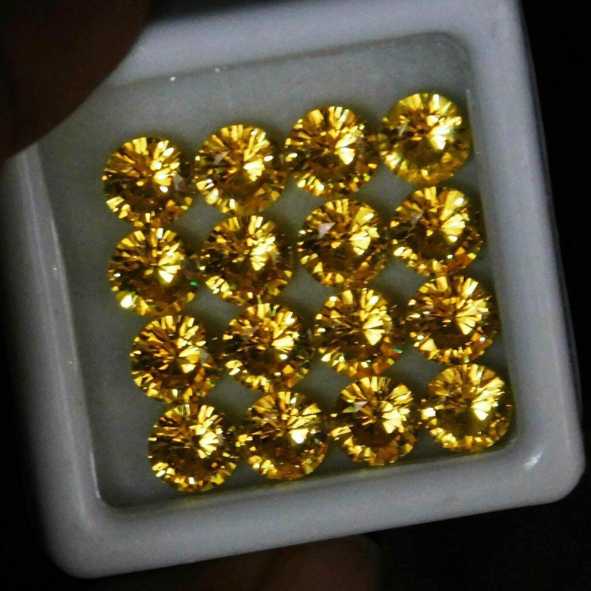 20 Pcs 5x5 mm Natural yellow Untreated Sapphire CERTIFIED Round Lot Gemstone