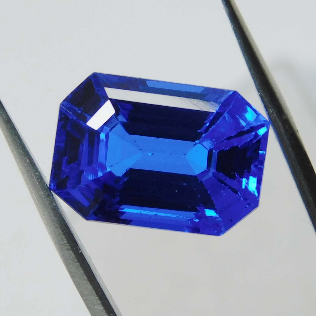 Blue Emerald Shape Natural Sapphire 8.63 Ct Certified Excellent Loose Gemstone