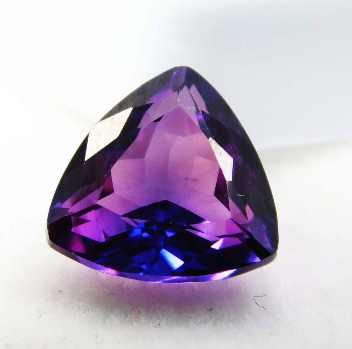 Splendid Natural 7.69 Ct Purple Tanzanite Trillion Cut CERTIFIED Loose Gemstone