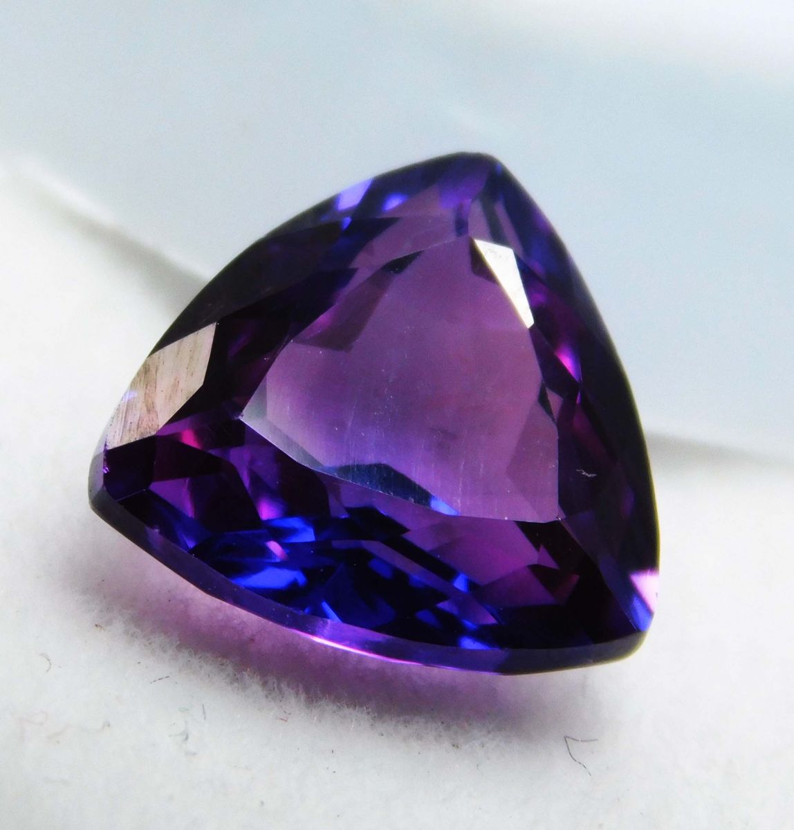 Splendid Natural 7.69 Ct Purple Tanzanite Trillion Cut CERTIFIED Loose Gemstone