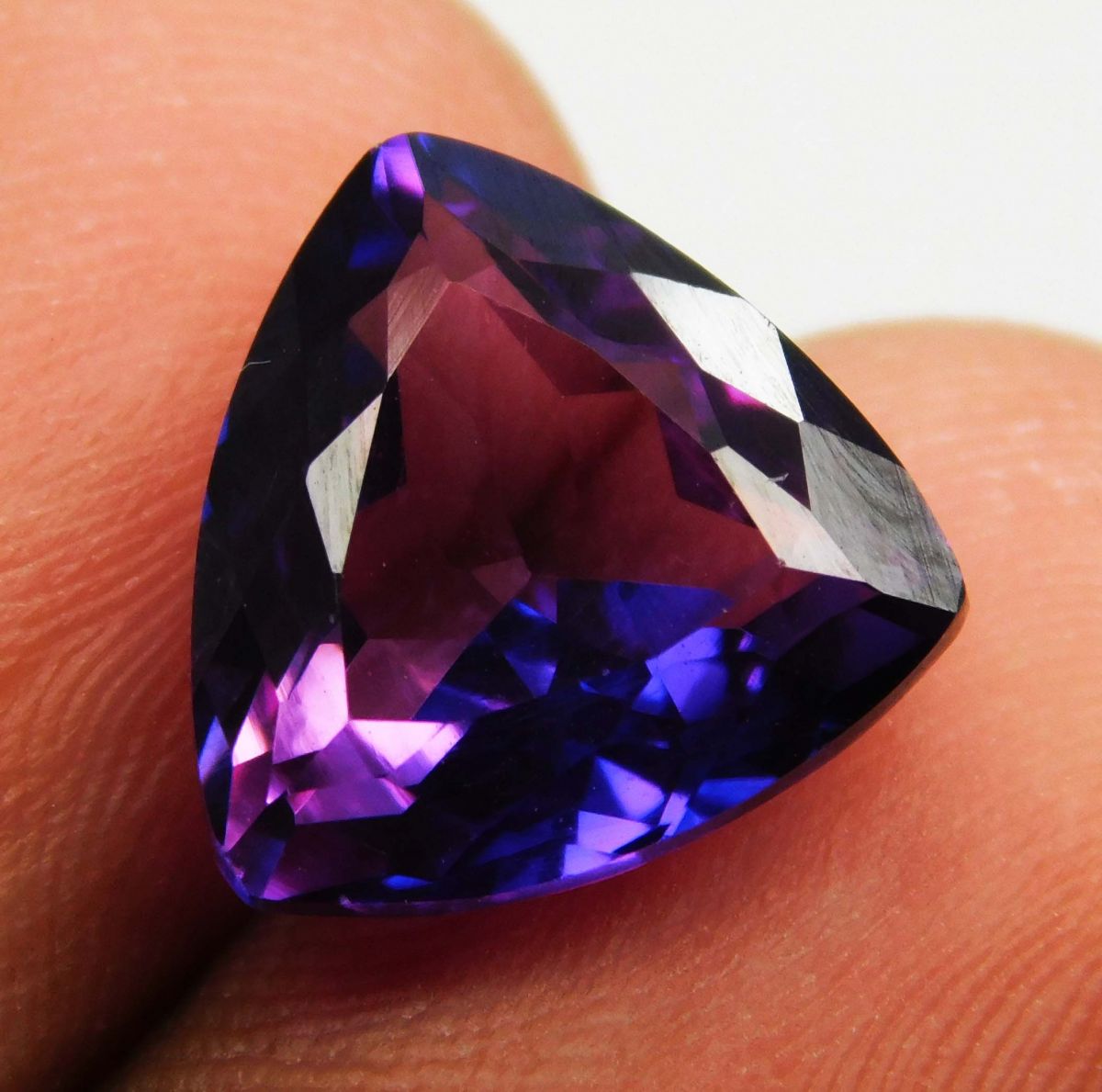 Splendid Natural 7.69 Ct Purple Tanzanite Trillion Cut CERTIFIED Loose Gemstone