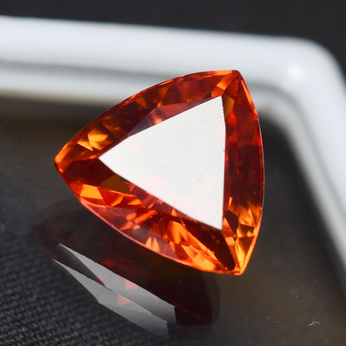 7 Carat Trillion Cut Natural Stunning Orange Sapphire Loose Gemstone CERTIFIED