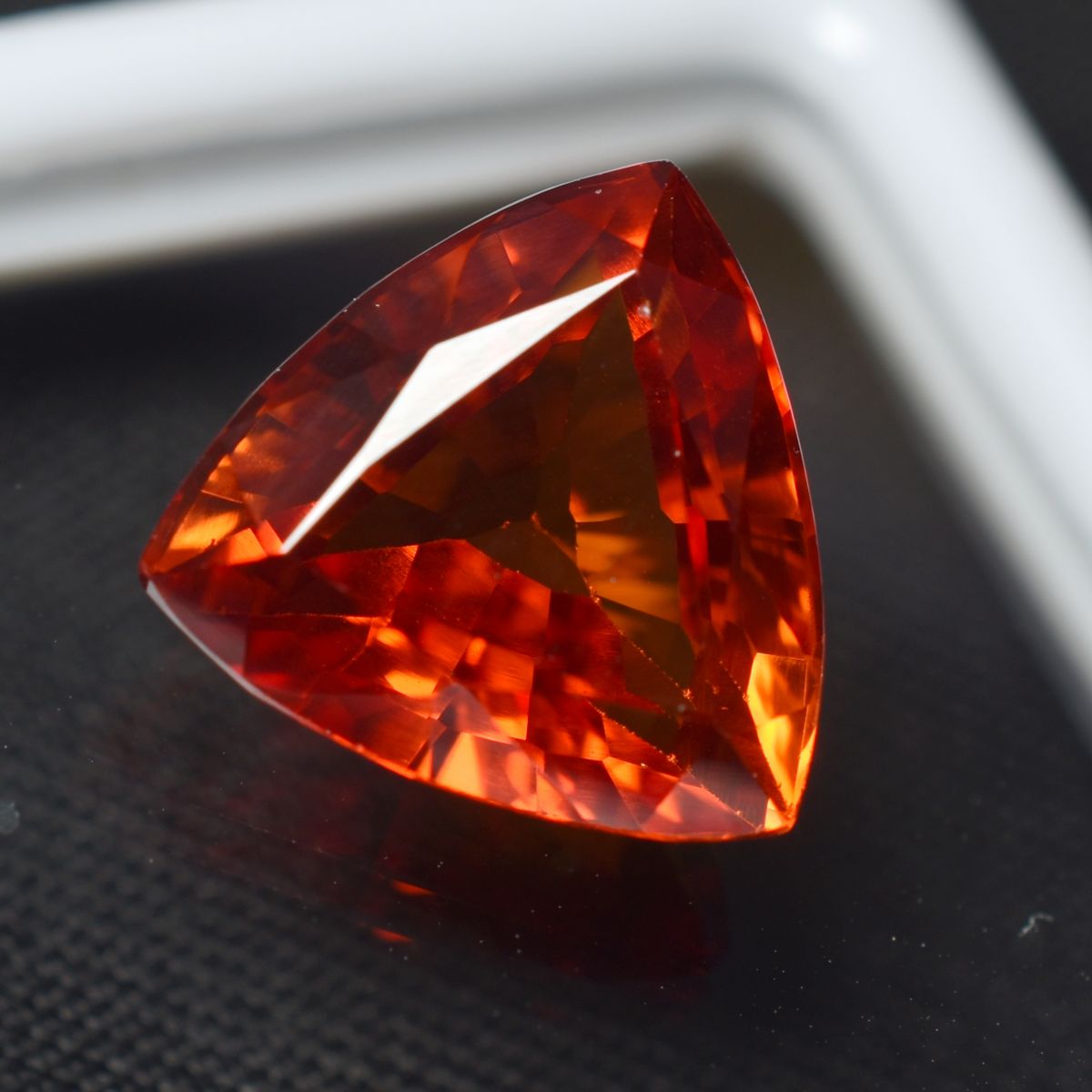 7 Carat Trillion Cut Natural Stunning Orange Sapphire Loose Gemstone CERTIFIED