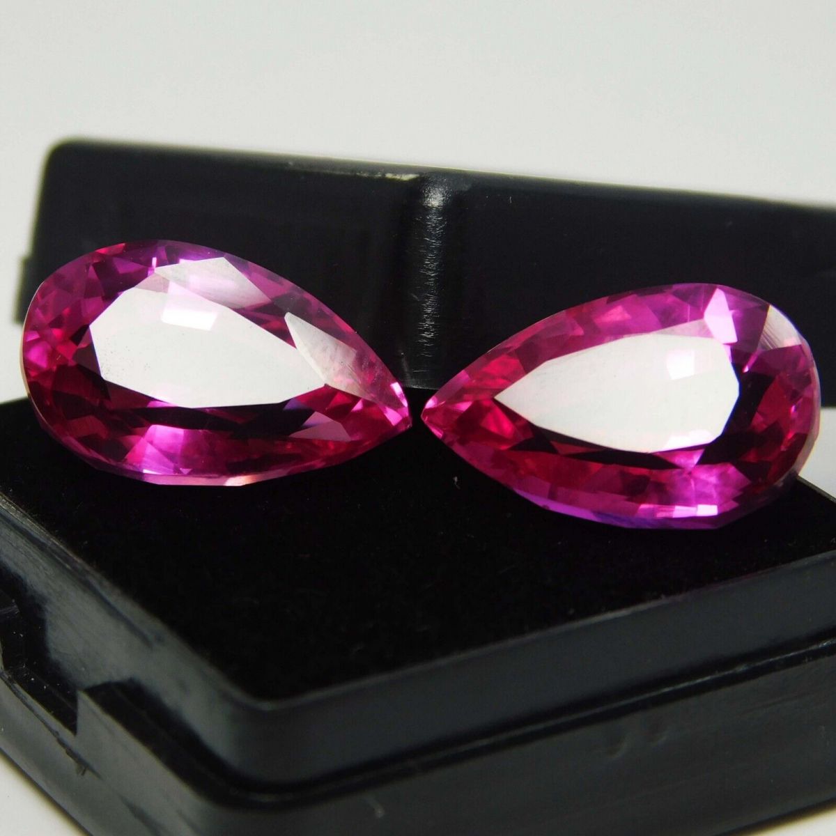 Most Demandable Pink SAPPHIRE Natural 17 Ct Loose Gemstones Pear Cut CERTIFIED