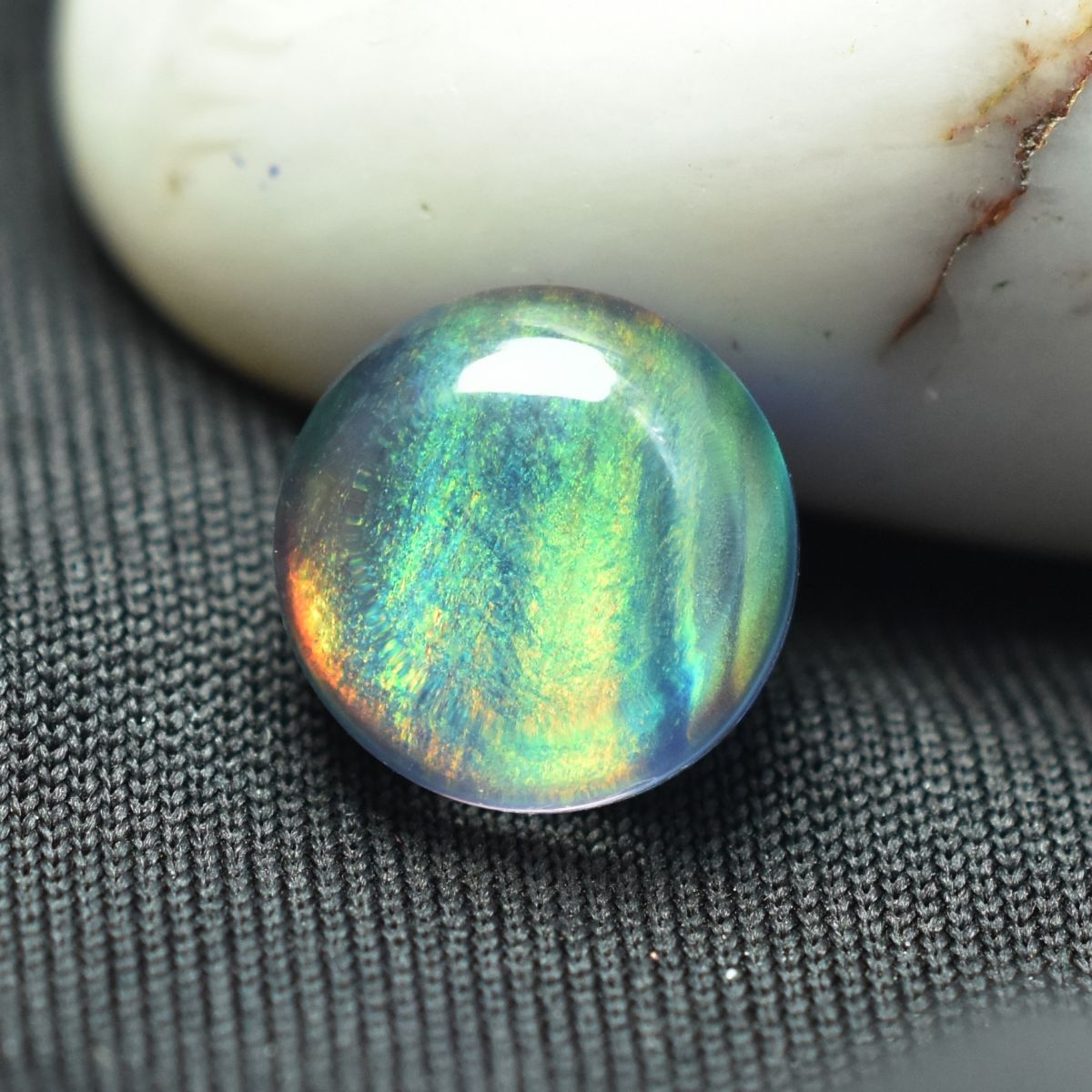 CERTIFIED 3.60 Ct Natural Boulder Opal Doublet Round Shape Loose Gemstone