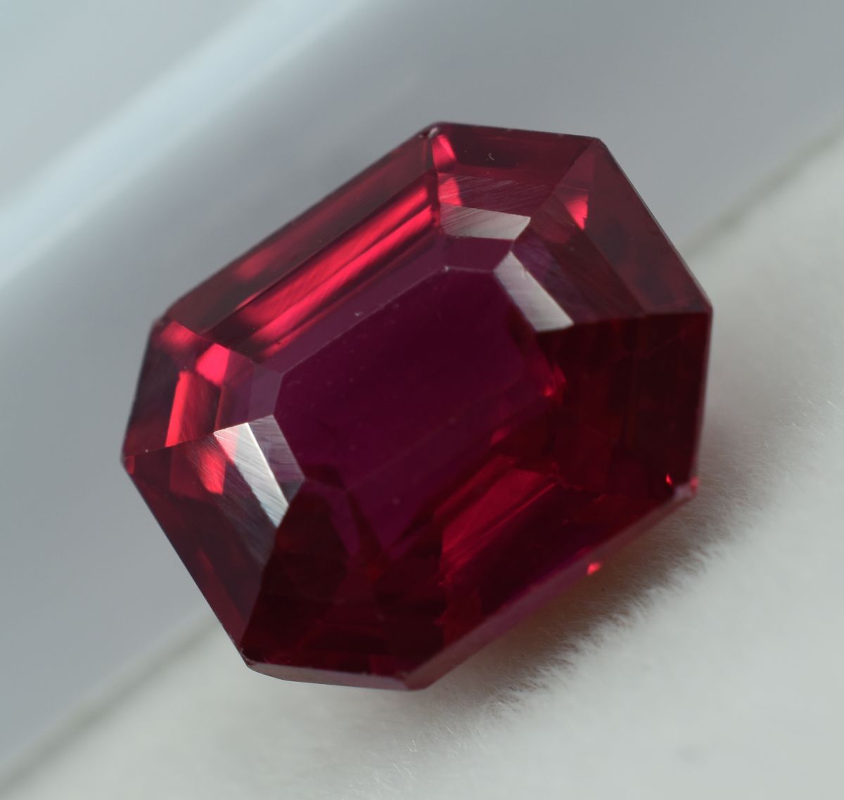 Natural 10.23 Carat Red Ruby Emerald Shape Loose Gemstone CERTIFIED