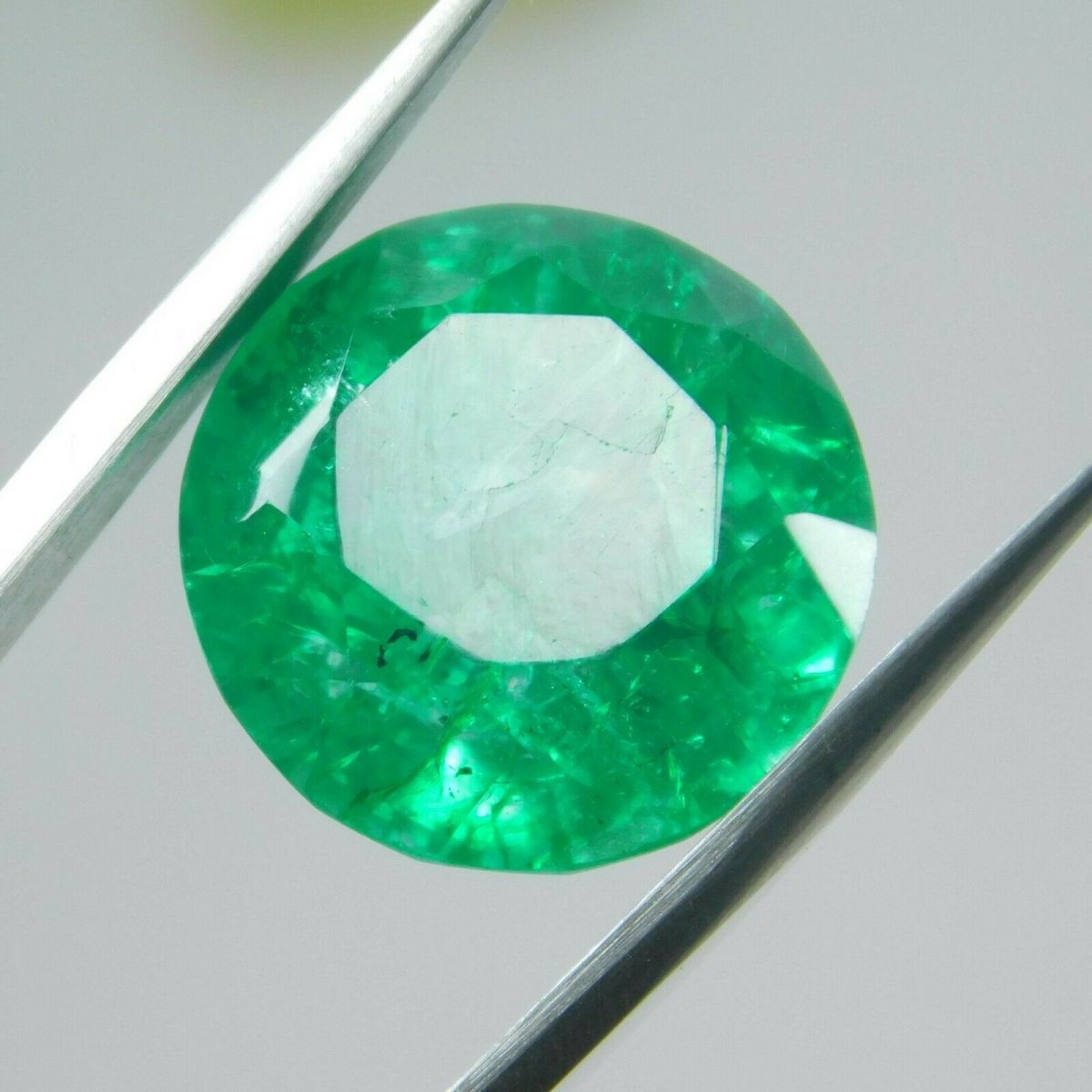 Round Cut CERTIFIED Natural 16.35 Carat Pair Colombian Emerald Loose Gemstone