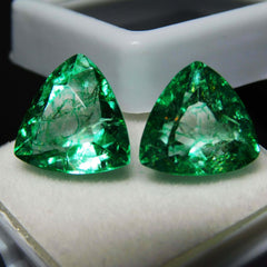 Natural Green Emerald Loose Gemstone 19.56 Ct CERTIFIED Colombian Trillion Cut