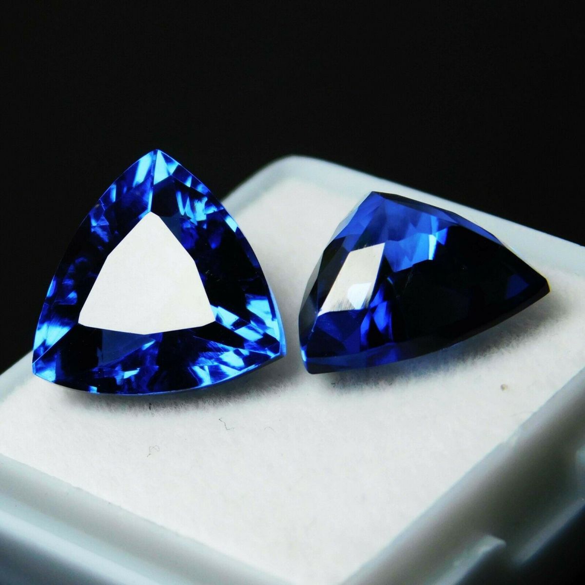 16 Ct Natural Blue Tanzanite Certified Gemstones Loose Trillion Shape Pair