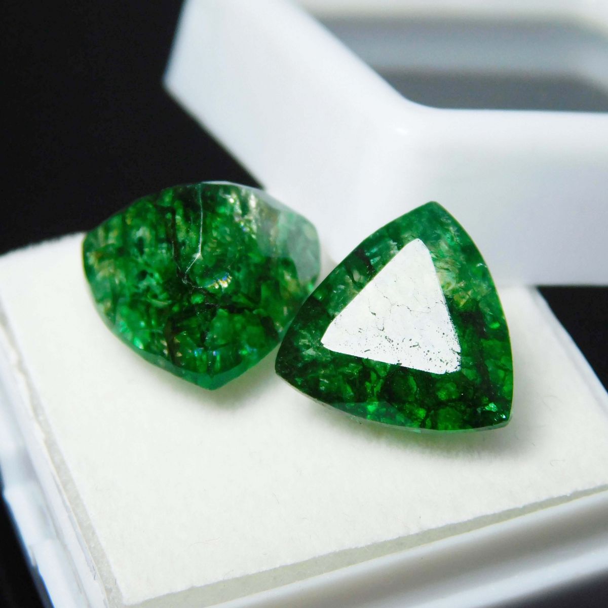 12 Ct Natural Untreated Green Colombian Emerald Certified Loose Gemstone