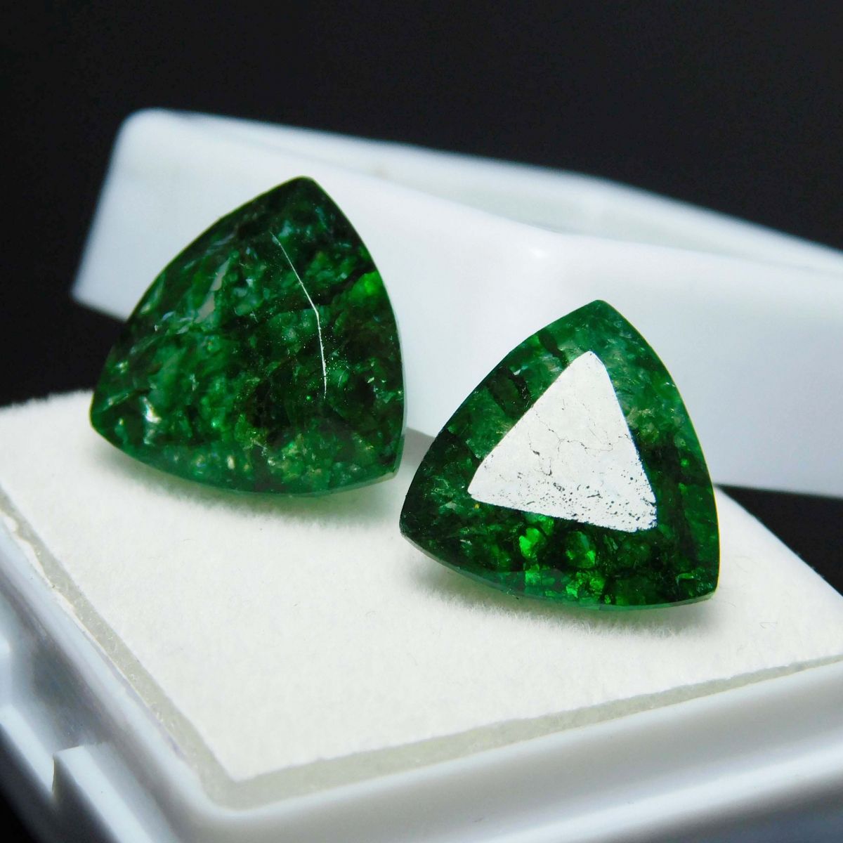 12 Ct Natural Untreated Green Colombian Emerald Certified Loose Gemstone