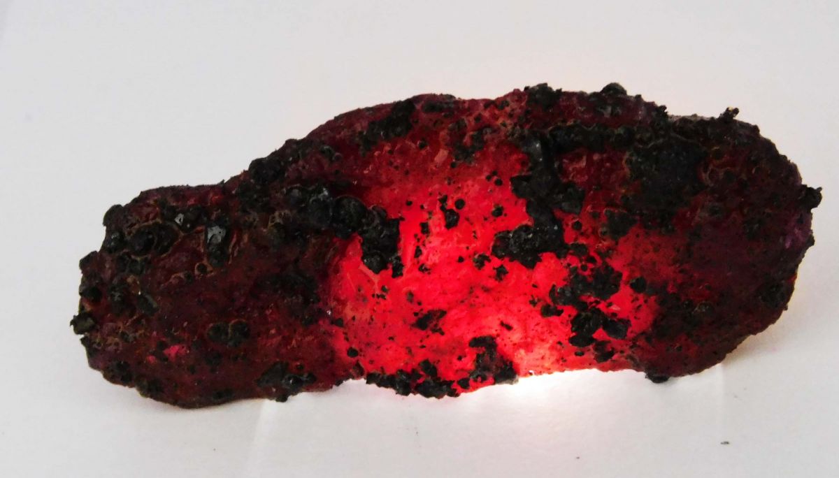 68 Ct Natural Red Ruby Huge Rough Loose Gemstone Earth Mined CERTIFIED