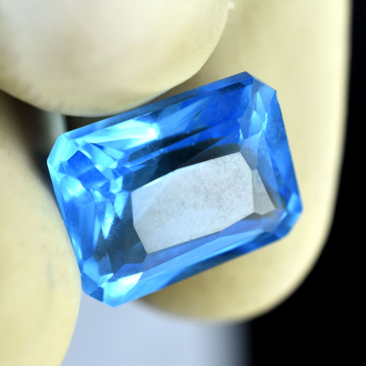 Best Natural Sapphire 9.40Ct CERTIFIED Loose Gemstone Brilliant Blue Emerald Cut