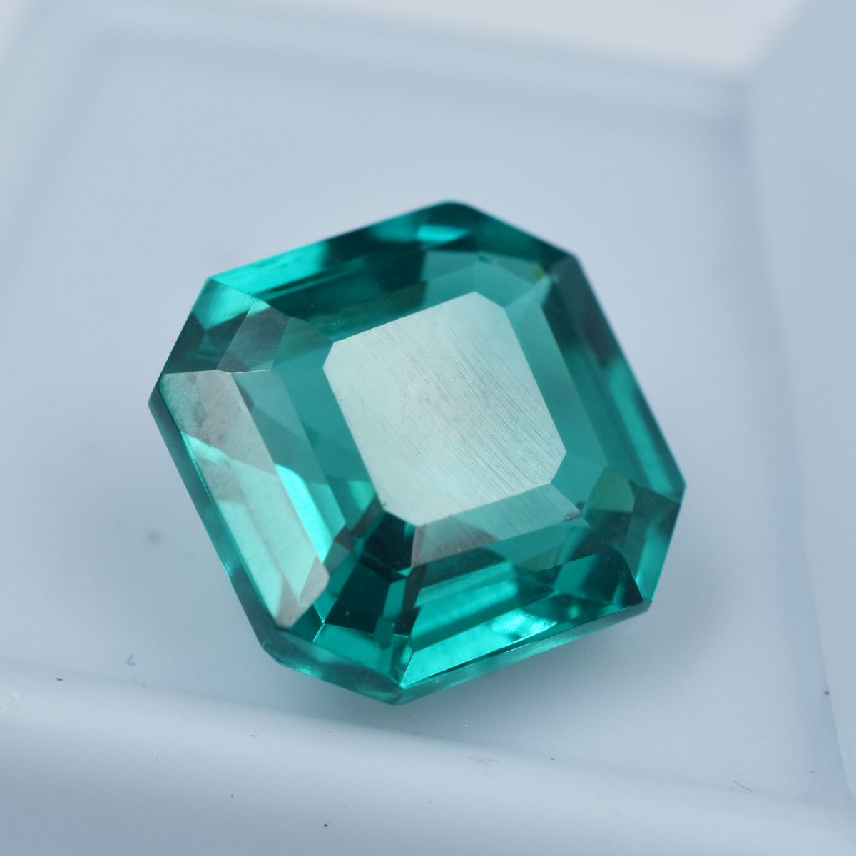 Stunning CERTIFIED 10.55 Ct Green Garnet Square Shape Loose Natural Gemstone