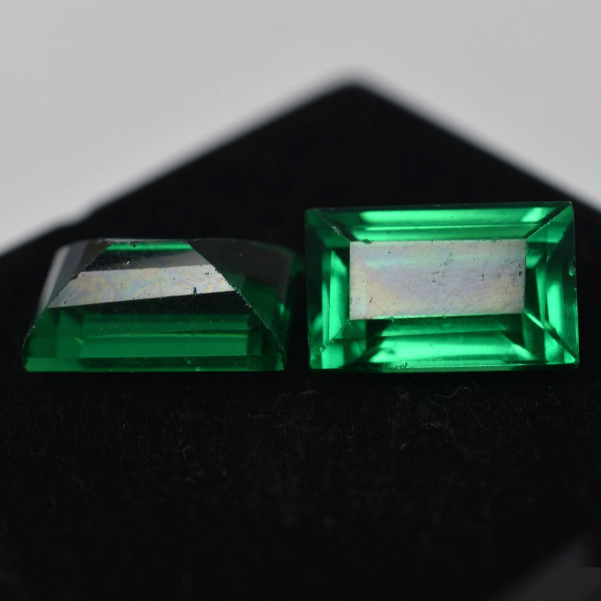 18.56 Ct NATURAL  Tsavorite Garnet Green EMERALD CUT Gemstone CERTIFIED pair