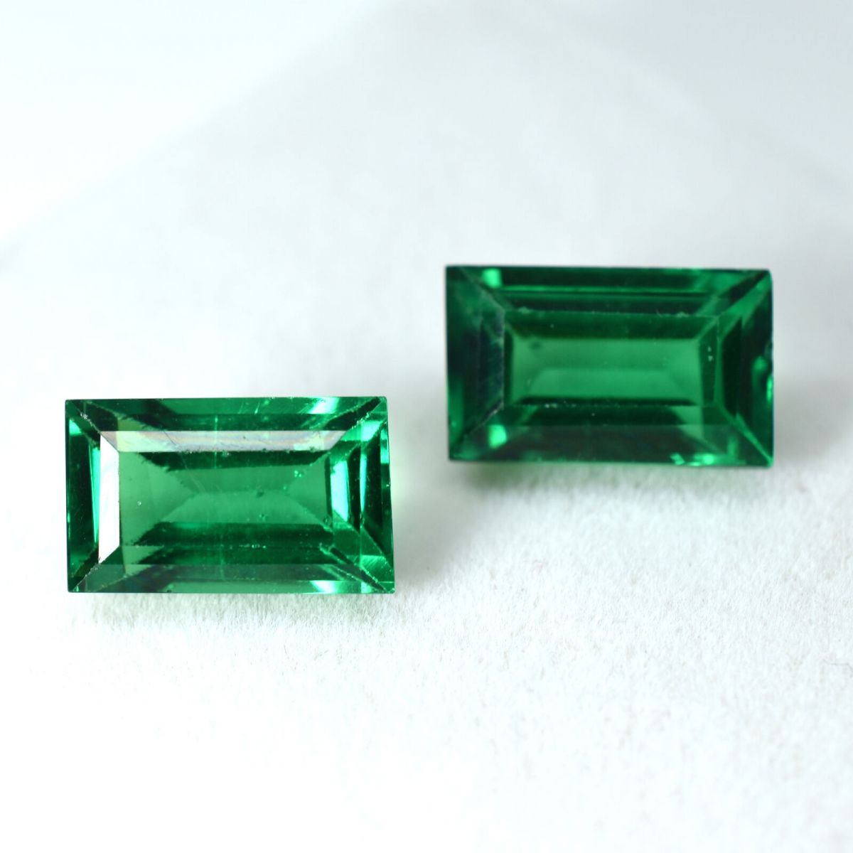 18.56 Ct NATURAL  Tsavorite Garnet Green EMERALD CUT Gemstone CERTIFIED pair