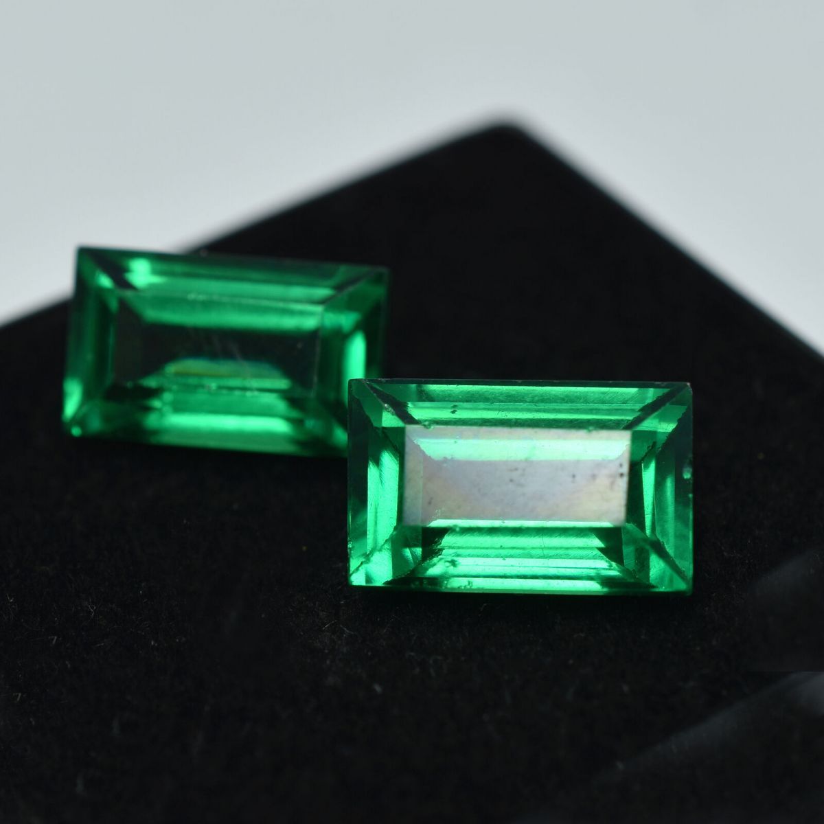 18.56 Ct NATURAL  Tsavorite Garnet Green EMERALD CUT Gemstone CERTIFIED pair