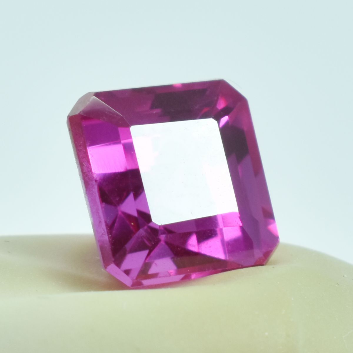 Pink Sapphire 4.40 Ct Square Shape Natural Mind Blowing Loose Gemstone CERTIFIED