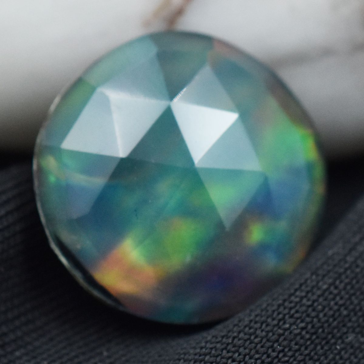 11.85 Ct Natura Boulder Opal Doublet Round Cut CERTIFIED Ethiopia Loose Gemstone