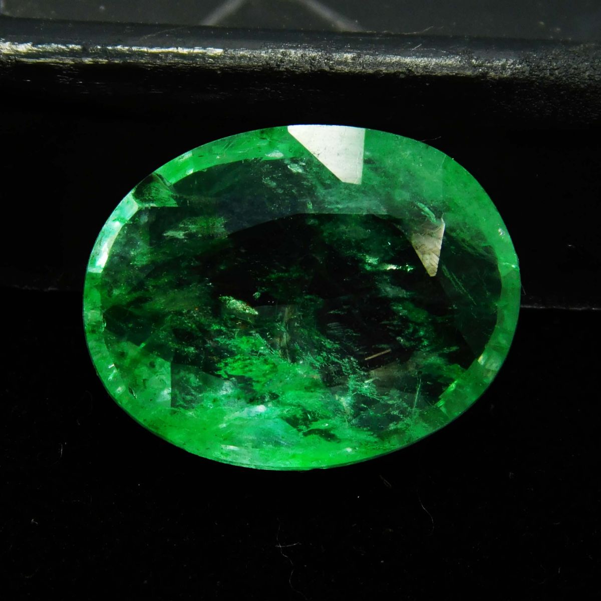 CERTIFIED Natural Oval Cut 7 Carat Loose Gemstone Green Colombian Emerald