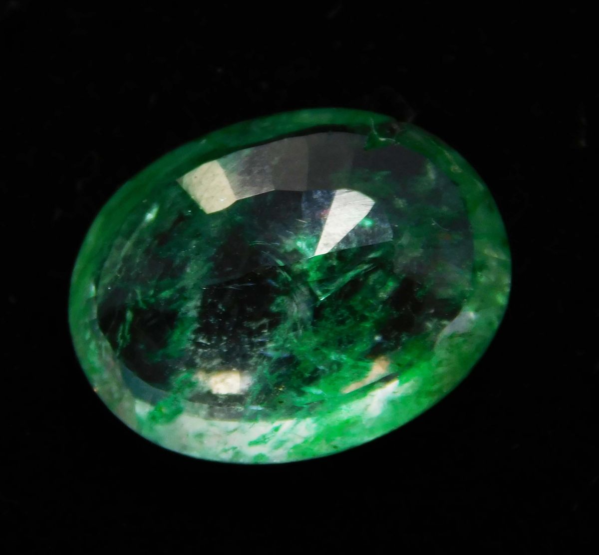 CERTIFIED Natural Oval Cut 7 Carat Loose Gemstone Green Colombian Emerald