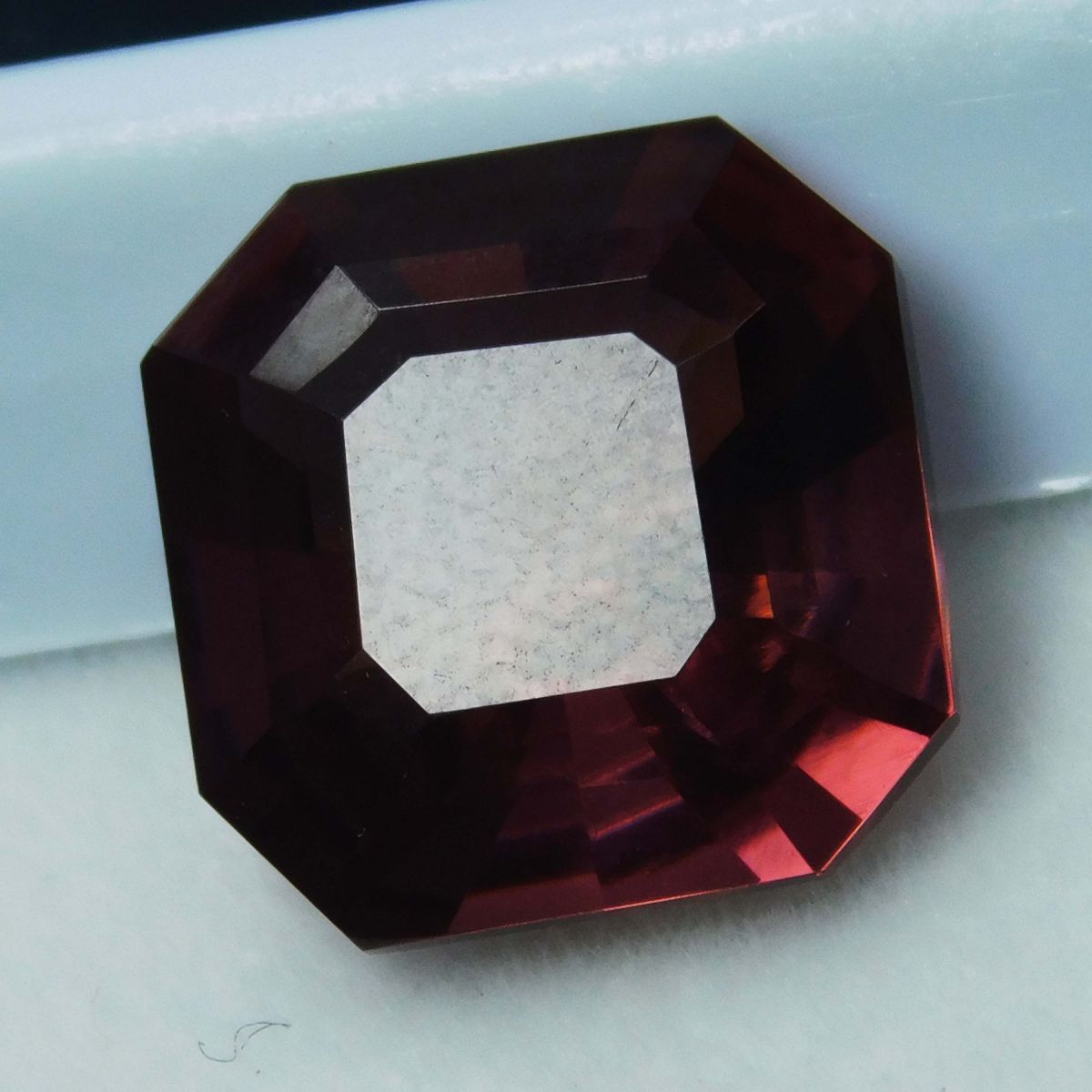 9 Carat Padparadscha Natural Sapphire Loose Gemstone Square Cut CERTIFIED