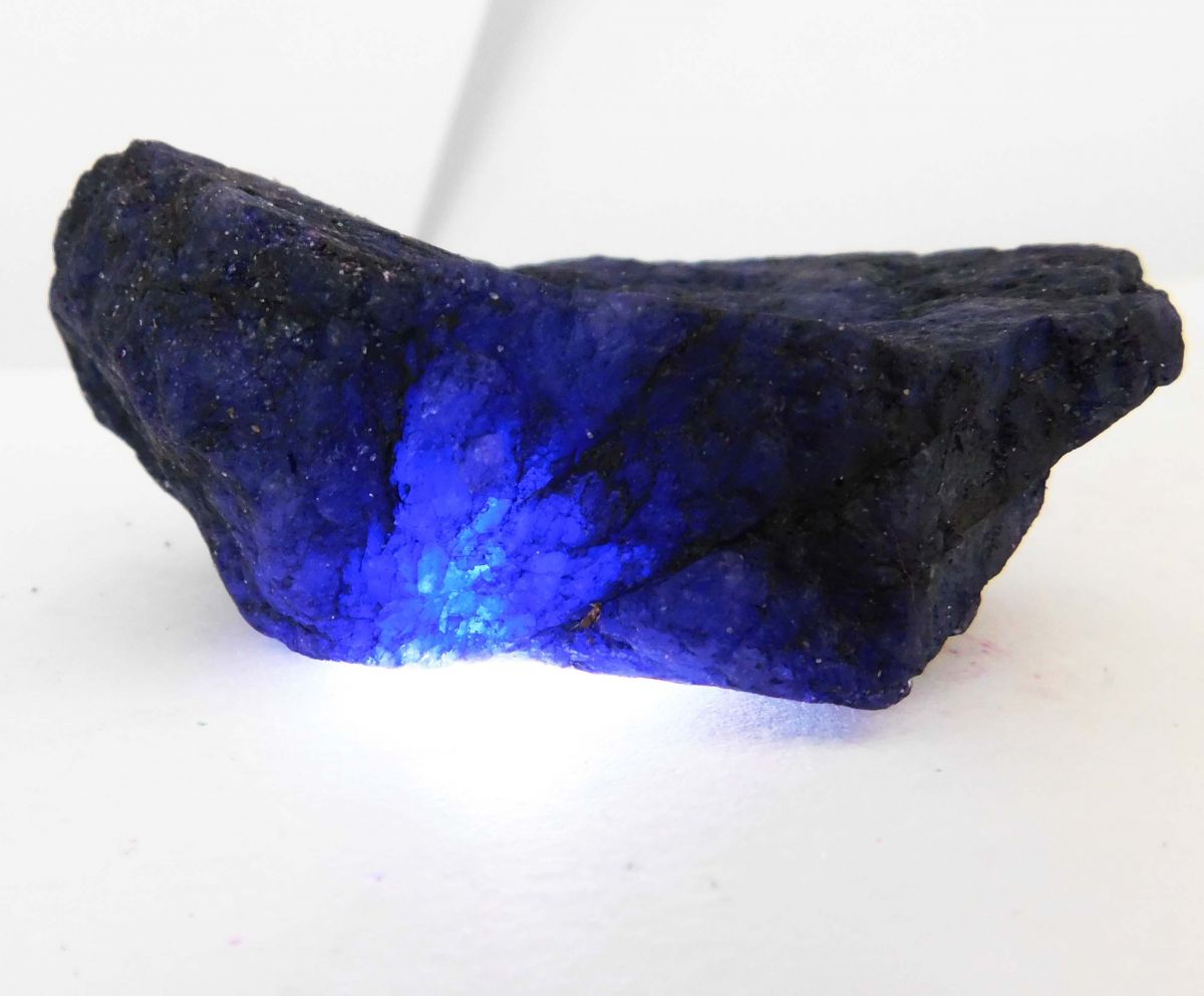 Huge Rough Blue Sapphire CERTIFEID 650.00 Ct Natural Earth Mined Loose Gemstone