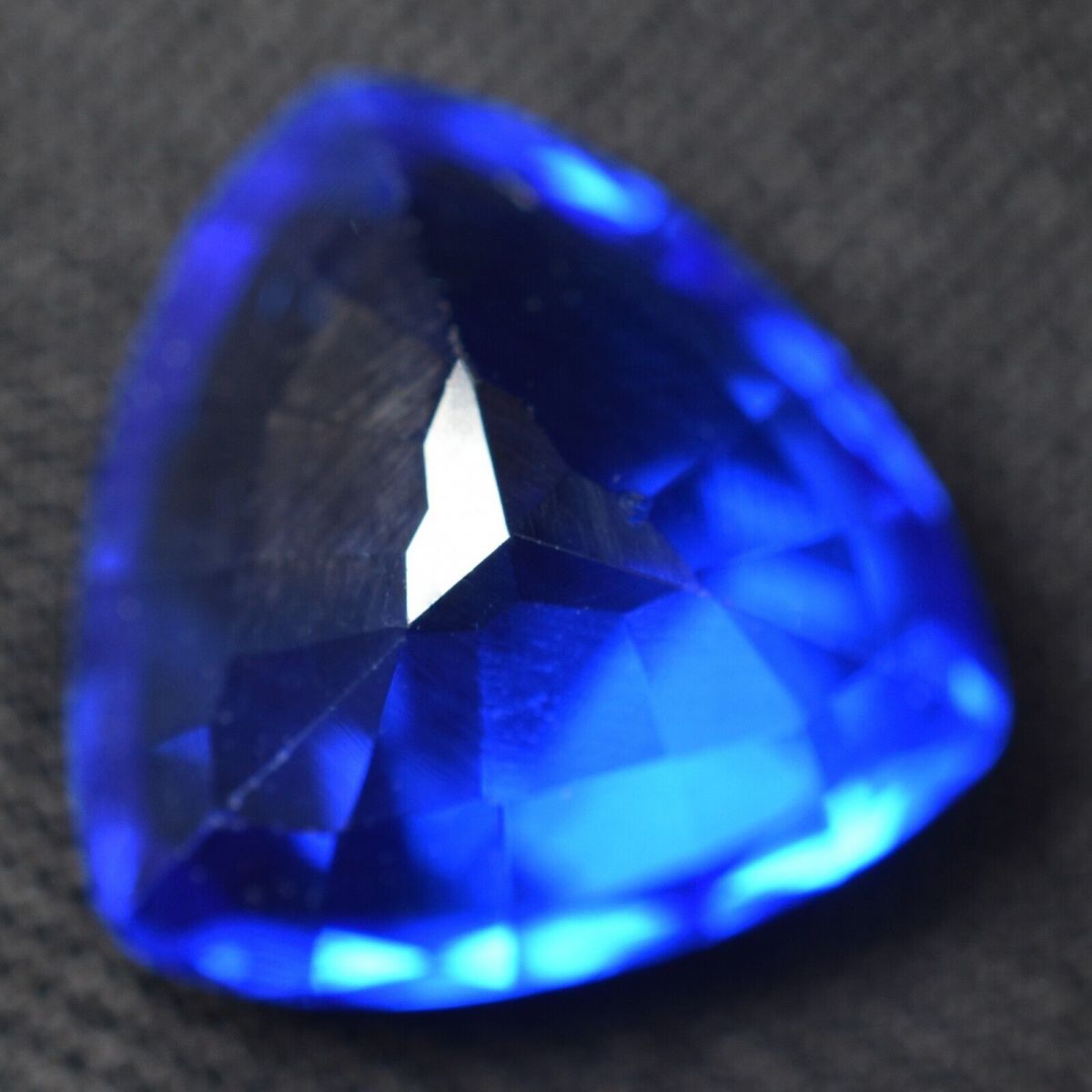 5.80 Ct Natural Tanzanite BLUE-COLOR Trillion Shape CERTIFIED Loose Gemstone