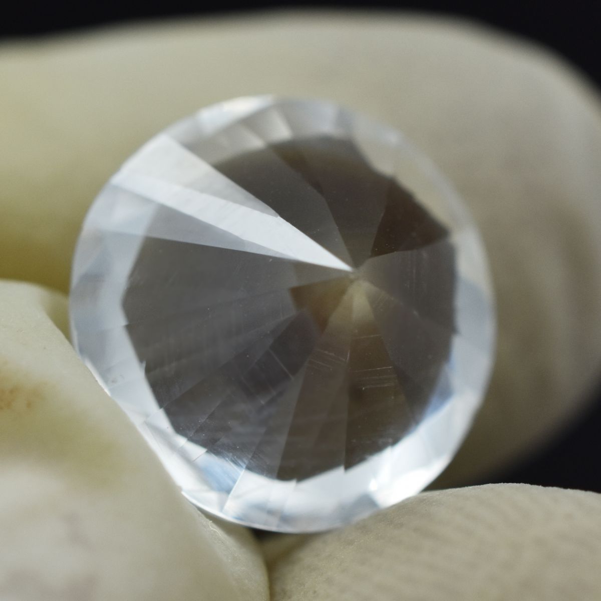 CERTIFIED 8.80 Ct Natural Diamond Cut Round Shape White Sapphire Loose Gemstone