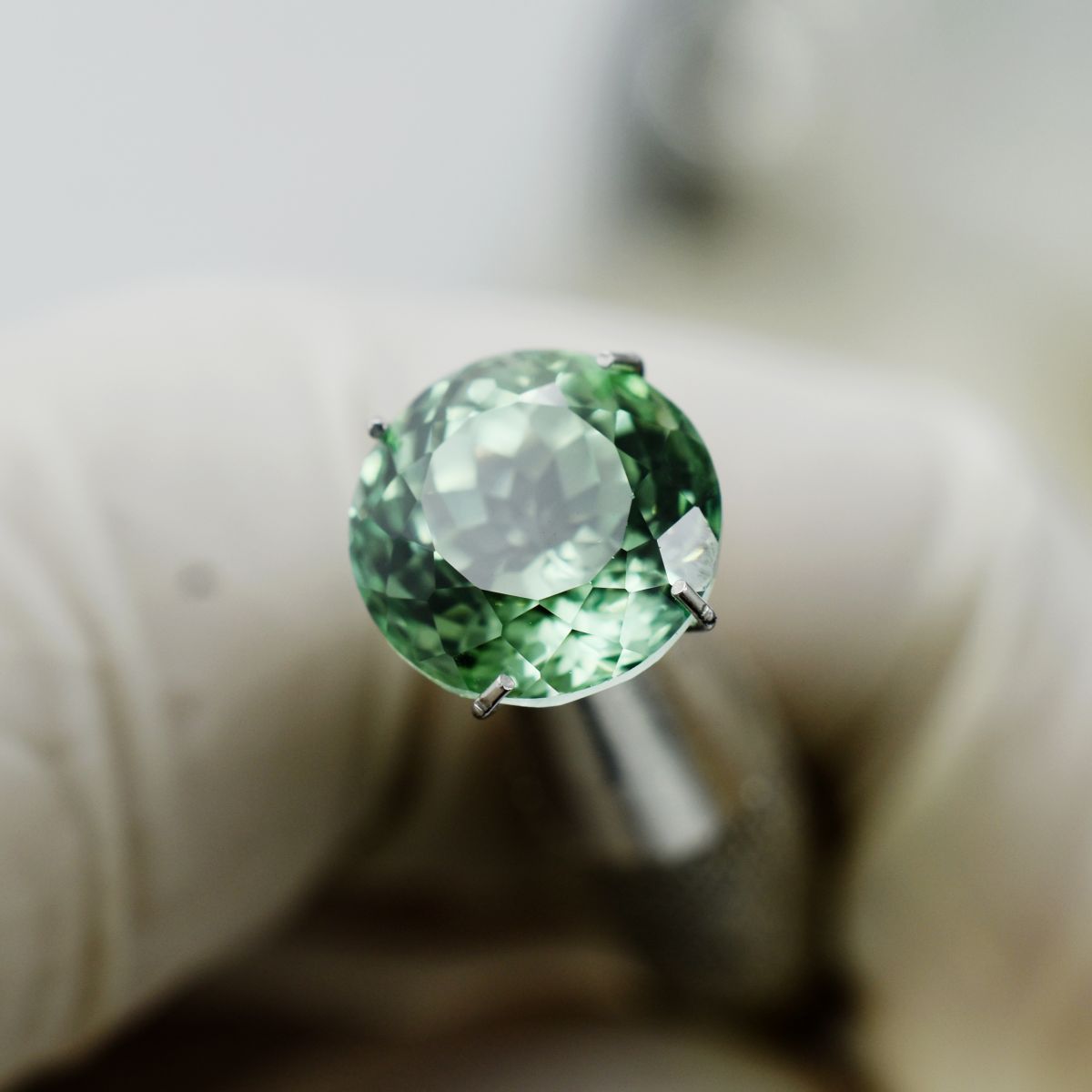 Round Cut Natural Bluish Green Sapphire 4.95 Carat CERTIFIED Loose Gemstone