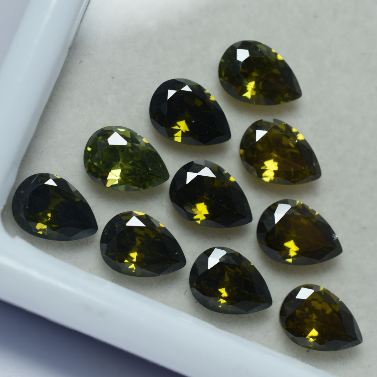 Green Ceylon Sapphire Pear Shape 9 PCS Natural Gemstone CERTIFIED Lot 6x5 MM