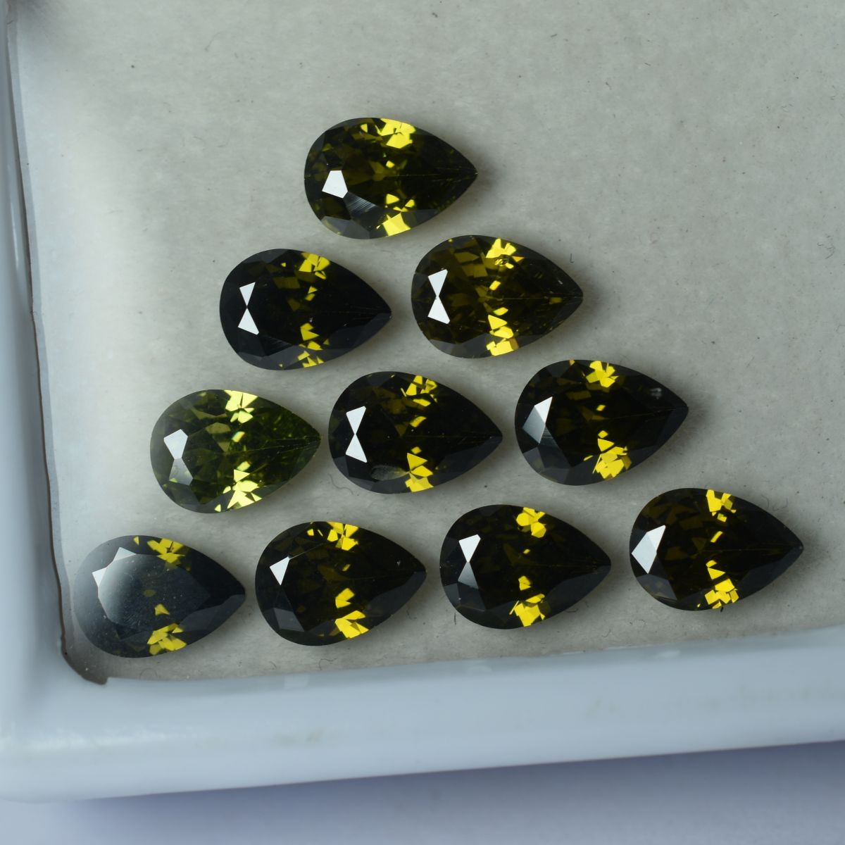 Green Ceylon Sapphire Pear Shape 9 PCS Natural Gemstone CERTIFIED Lot 6x5 MM