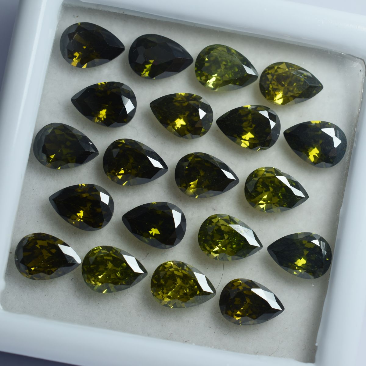 Green Ceylon Sapphire Pear Shape 9 PCS Natural Gemstone CERTIFIED Lot 6x5 MM