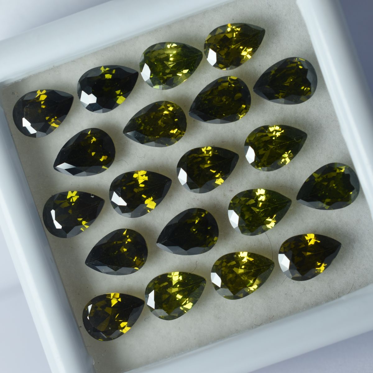 Green Ceylon Sapphire Pear Shape 9 PCS Natural Gemstone CERTIFIED Lot 6x5 MM
