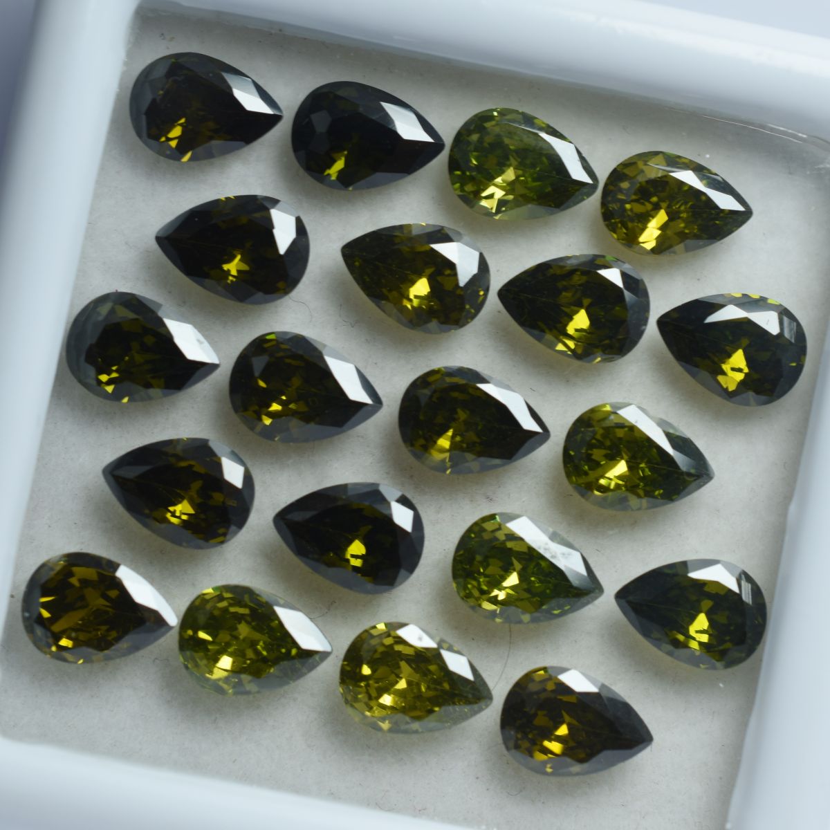 Green Ceylon Sapphire Pear Shape 9 PCS Natural Gemstone CERTIFIED Lot 6x5 MM