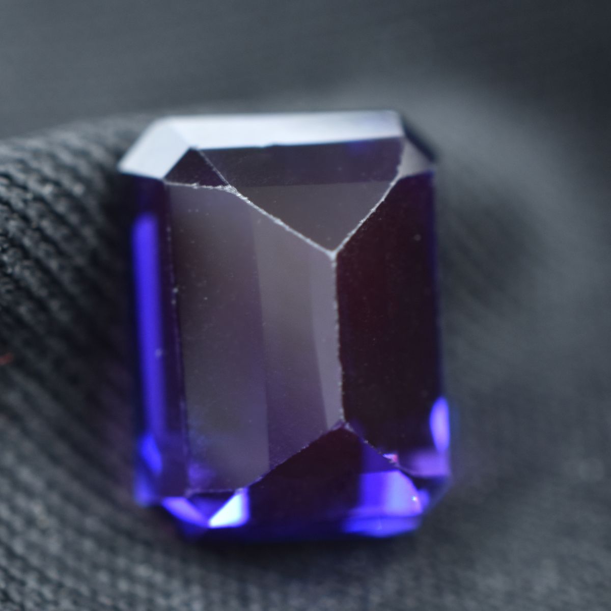 Natural CERTIFIED Purple Tanzanite 5.10 Ct Emerald Shape Loose Gemstone