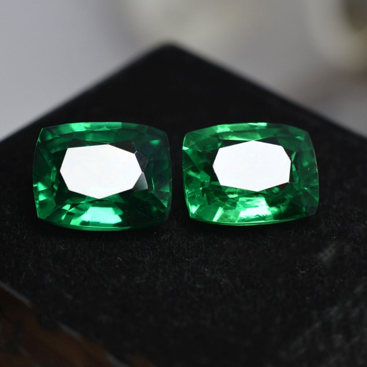 18.12 Ct NATURAL Tsavorite Garnet GREEN Cushion CERTIFIED Pair Loose Gemstone