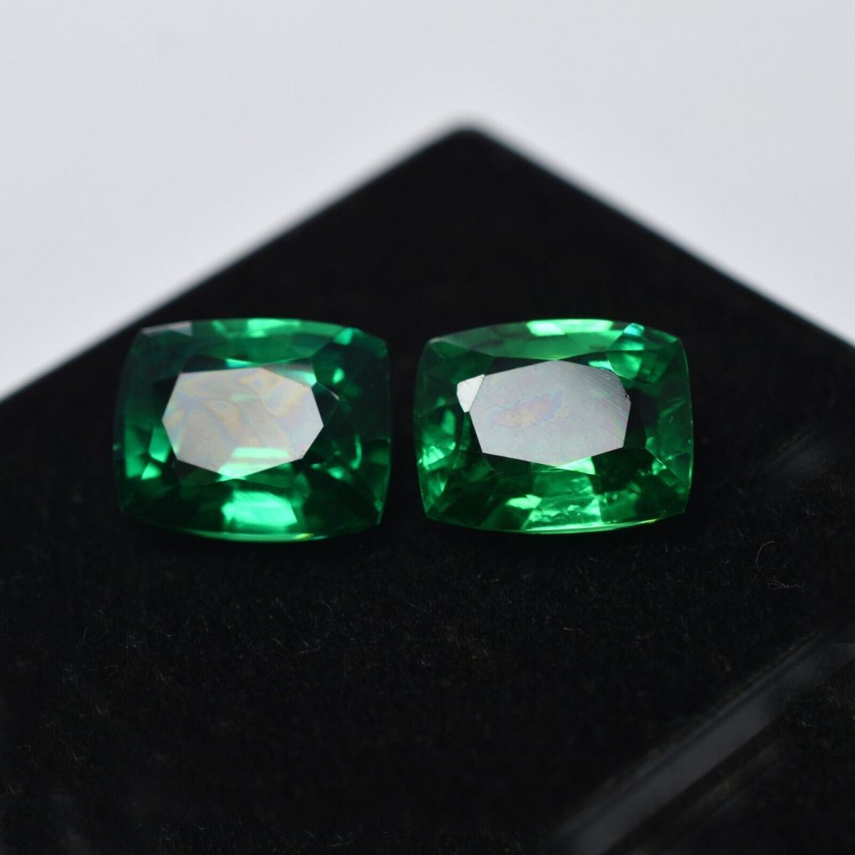 18.12 Ct NATURAL Tsavorite Garnet GREEN Cushion CERTIFIED Pair Loose Gemstone