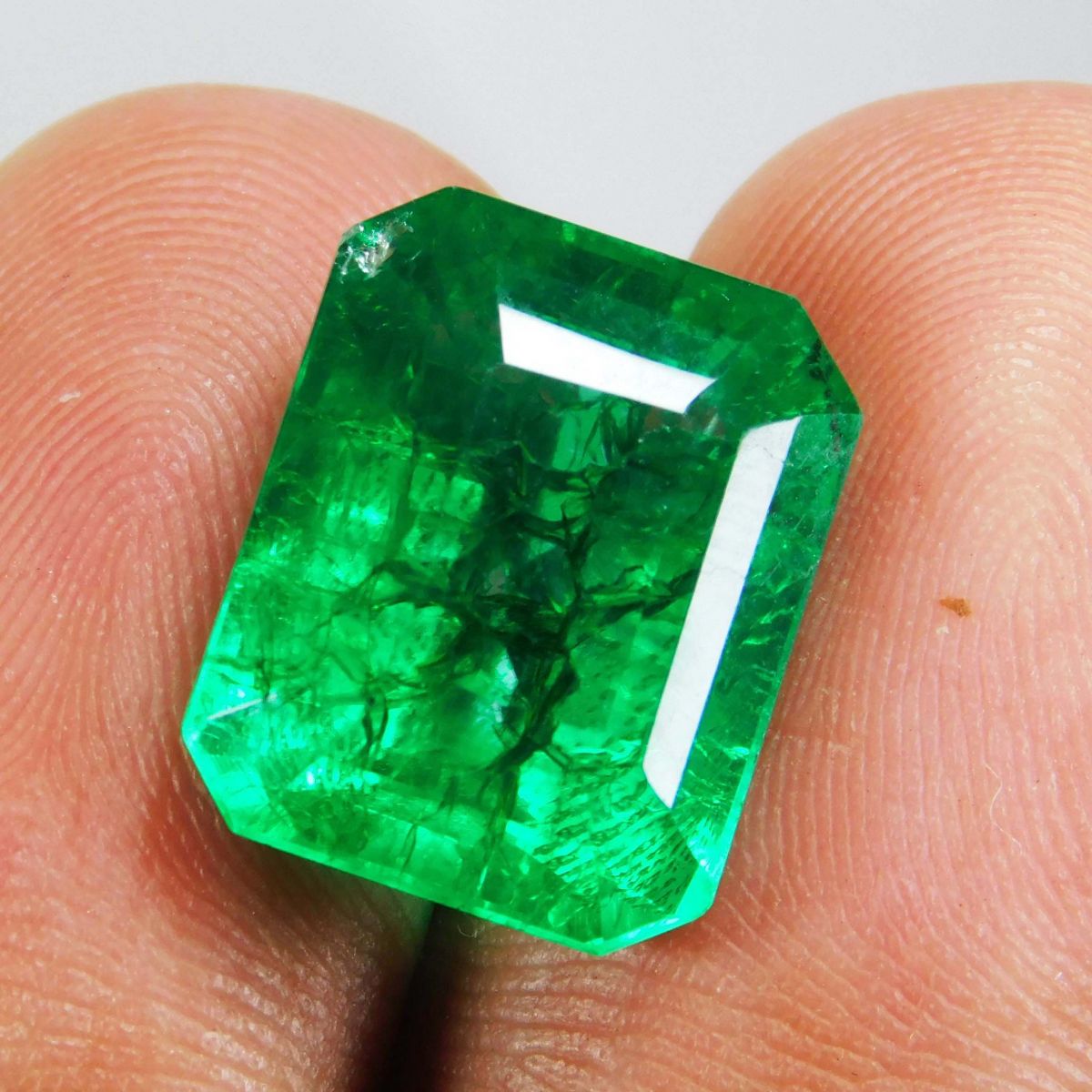 CERTIFIED 10.23 Carat Natural Muzo Emerald Loose Gemstone Green Emerald Cut