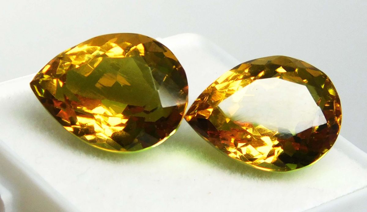 Natural Color Change Alexandrite Pear Cut 16.9 Ct CERTIFIED Loose Gemstones Pair