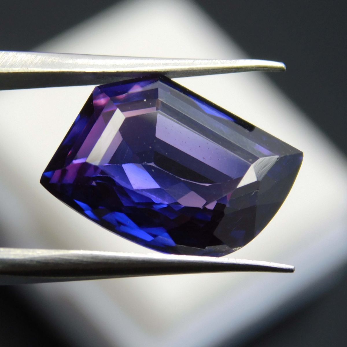 7.65 Ct Fancy Cut Extremely Rare Natural Purple Tanzanite CERTIFIED Loose Gem