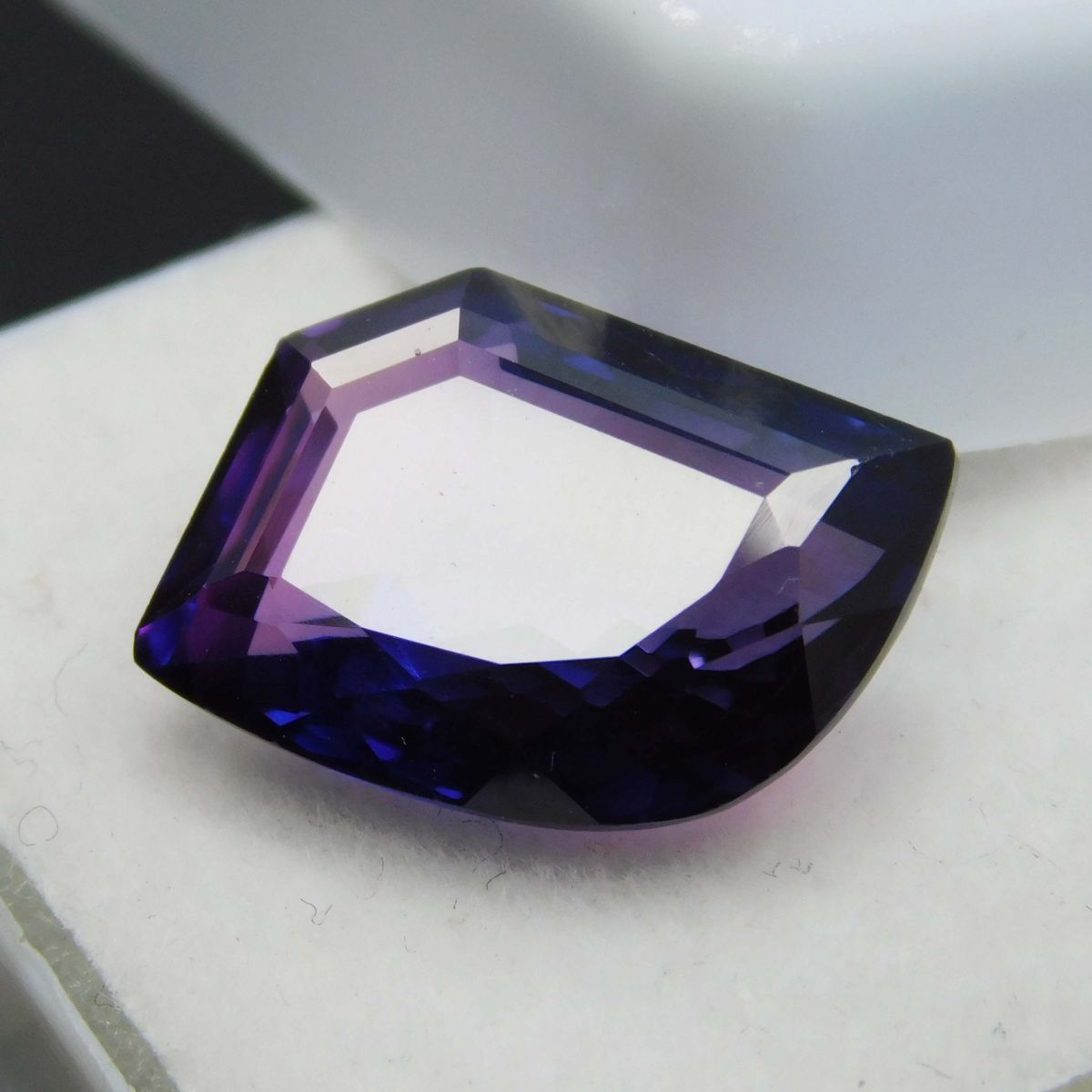 7.65 Ct Fancy Cut Extremely Rare Natural Purple Tanzanite CERTIFIED Loose Gem